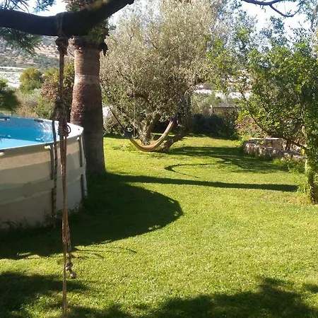Il Filo Di Paglia B&B 코미소